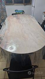 tavolo in marmo rosa