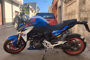 BMW F900r