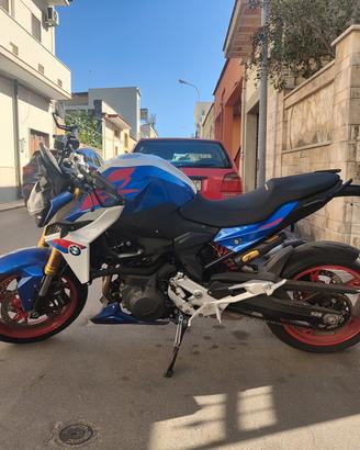 BMW F900r