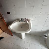 Sanitari esclusa rubinetteria