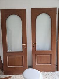 Porte interne in legno complete di telaio