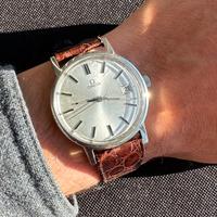 Omega Geneve 136.0104 vintage