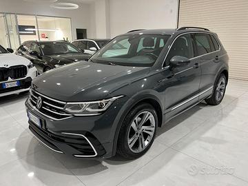 VOLKSWAGEN Tiguan 2.0 TDI 150 CV SCR DSG R-Line