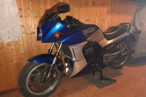 Kawasaki GPZ 900 - 1984