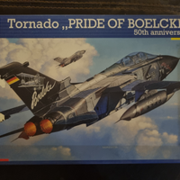Modellino revell tornado