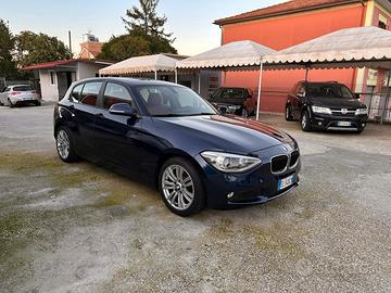 Bmw 116 116d 5p. Urban