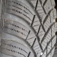 treno di pneumatici invernali 175/65R15 84T
