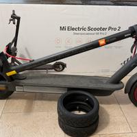 Xiaomi Mi Electric Scooter Pro 2