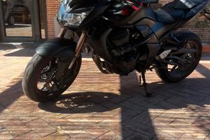 Kawasaki Z750R