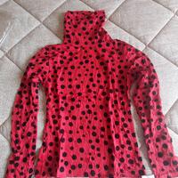 maglia rossa con pois neri