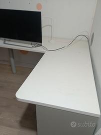 Scriania ad angolo +cassettiera +2 mensole grand