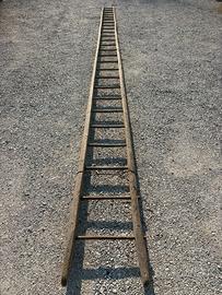 SCALA IN LEGNO 8,10 metri
