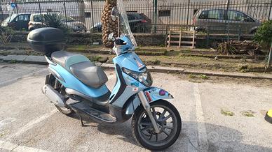 BEVERLY PIAGGIO 250CC