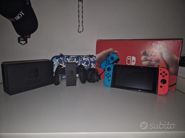 Nintendo Switch Modello V2  + Scatola e Custodia

