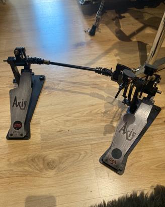 Doppio pedale axis