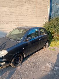 Lancia y per ricambi