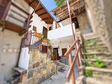 CASA SEMINDIPENDENTE A MAZZO DI VALTELLINA