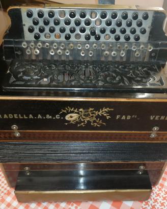 Antica Fisarmonica D’EPOCA Stradella Italia