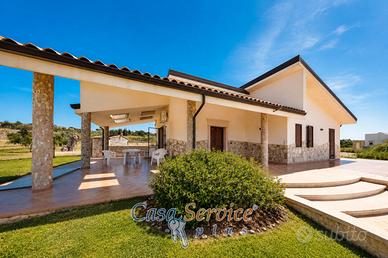 Splendida Villa Moderna Panoramica