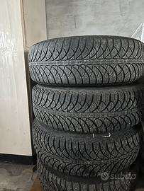 Gomme e cerchio Auto R15