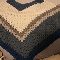 poncho vari