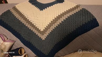 poncho vari