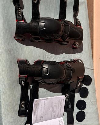 Ginocchiera POD carbonio K7 100