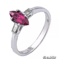 ANELLO ORO 18kt. DIAMANTI E CORINDONE MARQUISE