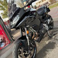 BMW F900XR