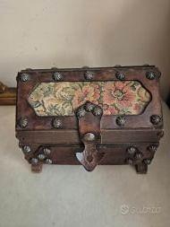 Bauletto in legno stile antico