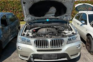 Bmw X3 del 2011 per ricambi(motore rotto)
