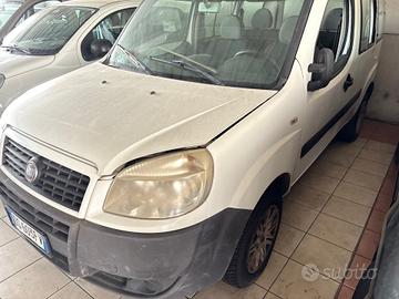 Fiat Doblo Doblò 1.6 MJT 16V Dynamic 5 posti vetra