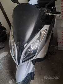 Kymco downtown 300 i