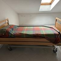 Letto sanitario/ ospedaliero