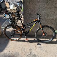 Santa Cruz Nomad CC