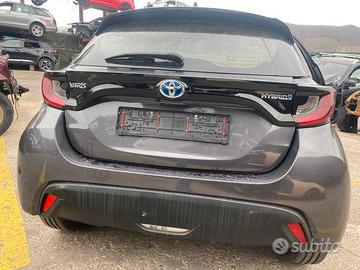 Ricambi usati per Toyota Yaris IV serie 1.5 Hybrid