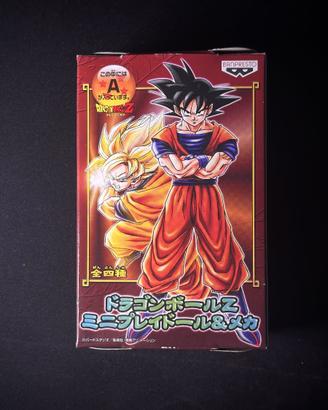 Dragon Ball Z Goku Mini Play Doll & Mecha A Vintag
