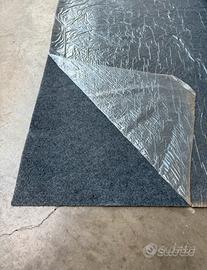 Moquette agugliata vellutata grigia