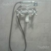 Miscelatore bagno lavatoio