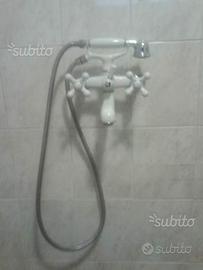 Miscelatore bagno lavatoio