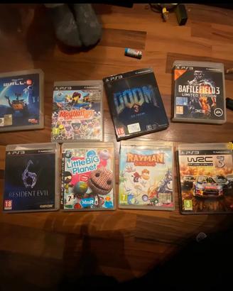 Play station 3 + 14 giochi e accessori