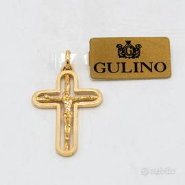 Ciondolo in oro giallo 18 kt a forma di Croce D.28
