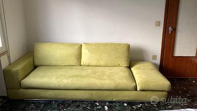 Divano grande e molto comodo 260 cm