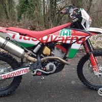 Husqvarna 449 del 2010 con 82 ore