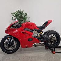 V4 3000 km solo uso pista no immatricolabile