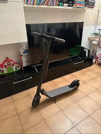 Scooter Ninebot ES2 + Batteria Aggiuntiva