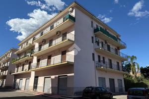 5 LOCALI A RIPOSTO