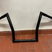 Manubrio Ape Hanger per Harley
