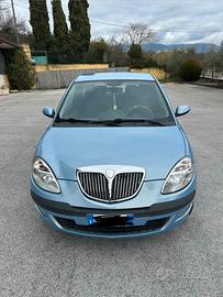 Lancia ypsilon 2006