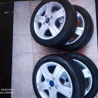 Cerchi e gomme Ford Fiesta Ford Fusion